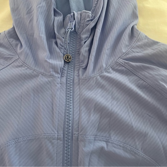 Lululemon In Flux Jacket in Lullaby - Picture 4 of 9